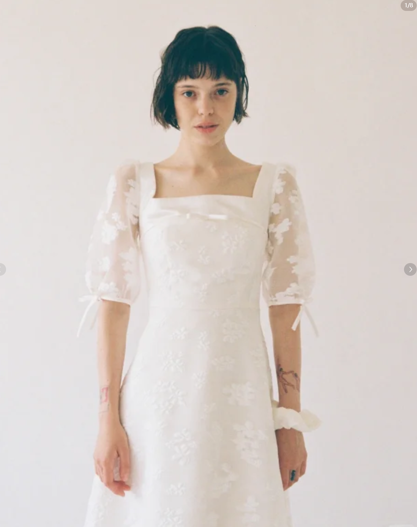 MODENY Gurum 方领泡泡袖婚纱款式图